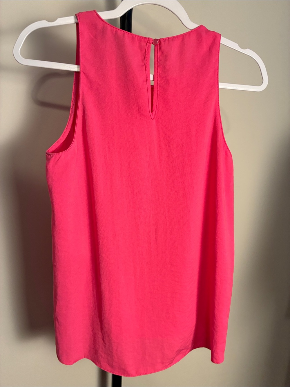 💕 Karmani Bright Pink Sleeveless Blouse Shell Blouse Small - Picture 2 of 6